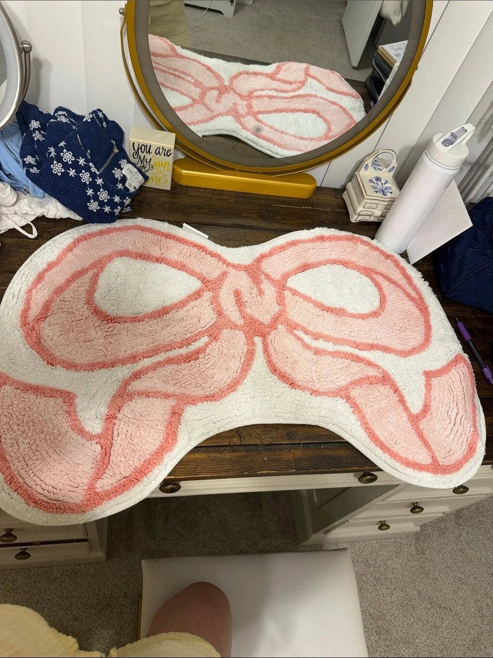 Urban Outfitters Bow Bath Mat - Pink & White